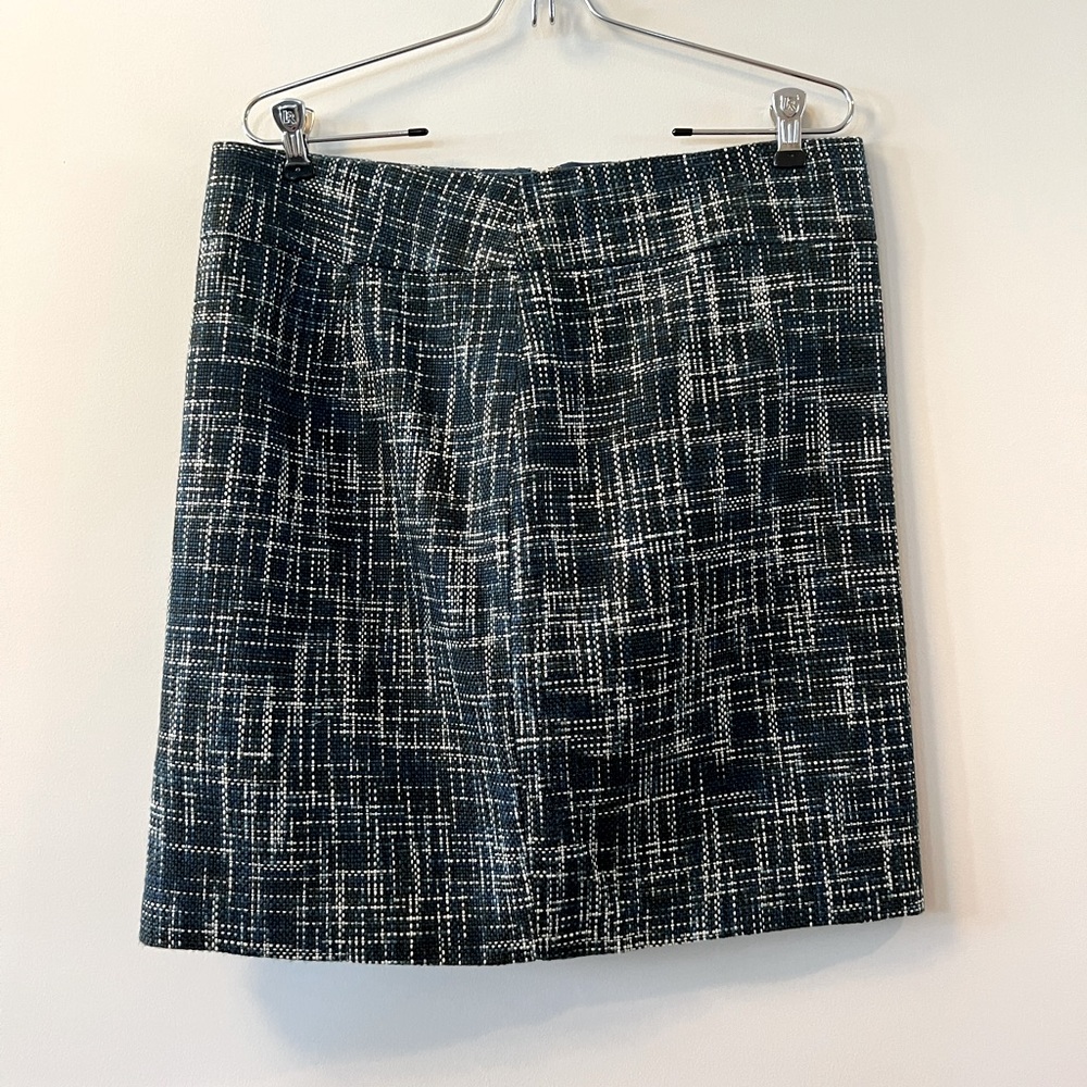 The Limited Pencil Skirt